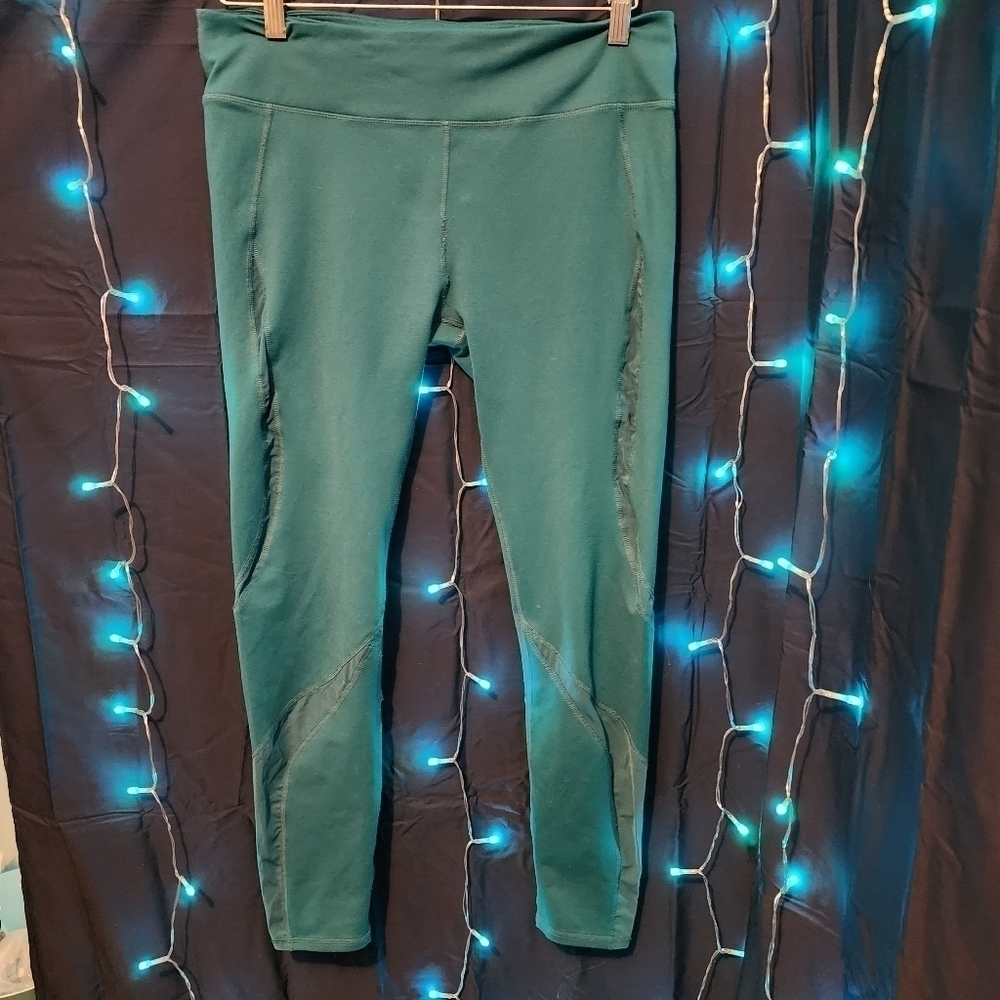 FABLETICS Womans full length teal leggins with mesh